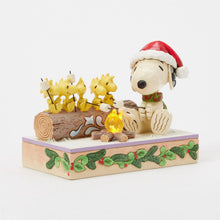 Load image into Gallery viewer, Snoopy & Woodstocks Roasting - Peanuts by Jim Shore
