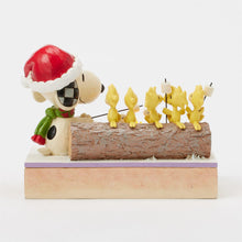 Load image into Gallery viewer, Snoopy & Woodstocks Roasting - Peanuts by Jim Shore