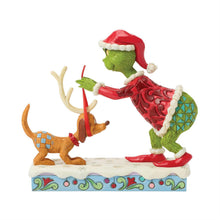 Load image into Gallery viewer, Grinch Tying Antlers on Max - Jim Shore Dr. Seuss