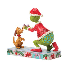 Load image into Gallery viewer, Grinch Giving Max a Bone Figure - Jim Shore Dr. Seuss
