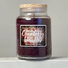 Load image into Gallery viewer, Cranberry Garland - Country Home Candle 26oz
