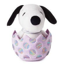 Load image into Gallery viewer, Peanuts® Zip-Along Snoopy in Egg Plush Toy