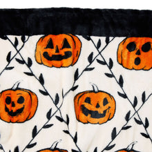 Load image into Gallery viewer, Vintage Jack-o'-Lanterns Throw Blanket, 50x60