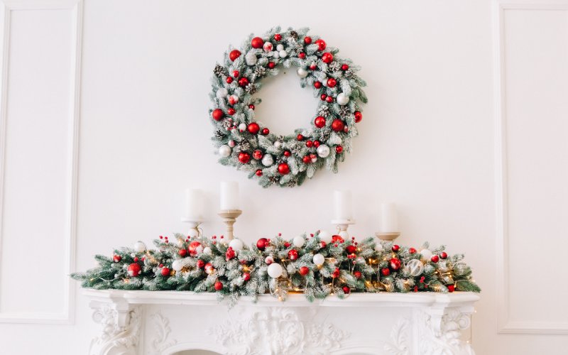 Unique Ideas to Display Christmas Ornaments Without a Tree