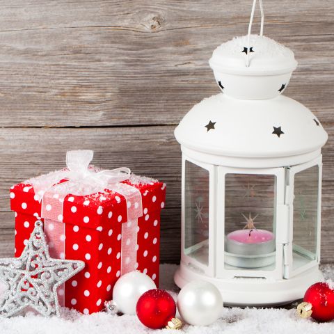 Hallmark Keepsakes and Beyond: Discovering the Best Christmas Ornaments of 2023 for a Fun and Memorable First Christmas