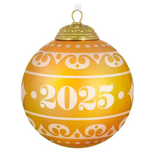 Load image into Gallery viewer, Christmas Commemorative 2025 Ball Glass Ornament
