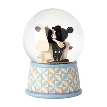 Load image into Gallery viewer, Jim Shore - Mickey and Minnie 120 MM Disney Traditions - Hallmark Timmins
