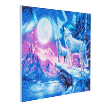 Load image into Gallery viewer, Crystal Art - Mounted Kit - Wolves and Northern Lights - Hallmark Timmins
