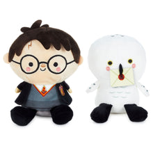 Load image into Gallery viewer, Better Together Harry Potter™ and Hedwig™ Magnetic Plush Pair, 5.5&quot;
