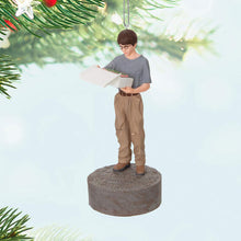 Load image into Gallery viewer, Harry Potter™ Happee Birthdae Harry Ornament With Sound
