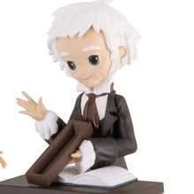 Load image into Gallery viewer, Harry Potter™ and Garrick Ollivander™ Hallmark Ornaments, Set of 2
