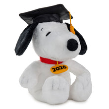Load image into Gallery viewer, Peanuts® 2026 Snoopy in Grad Cap Plush, 7.5" - Hallmark Timmins

