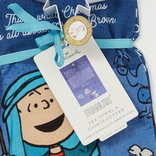 Load image into Gallery viewer, Peanuts® Linus Christmas Tea Towel With Star Cookie Cutter
