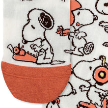 Load image into Gallery viewer, Peanuts® Snoopy Personas Novelty Crew Socks
