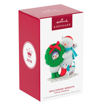 Load image into Gallery viewer, Making Memories Welcoming Wreath Ornament
